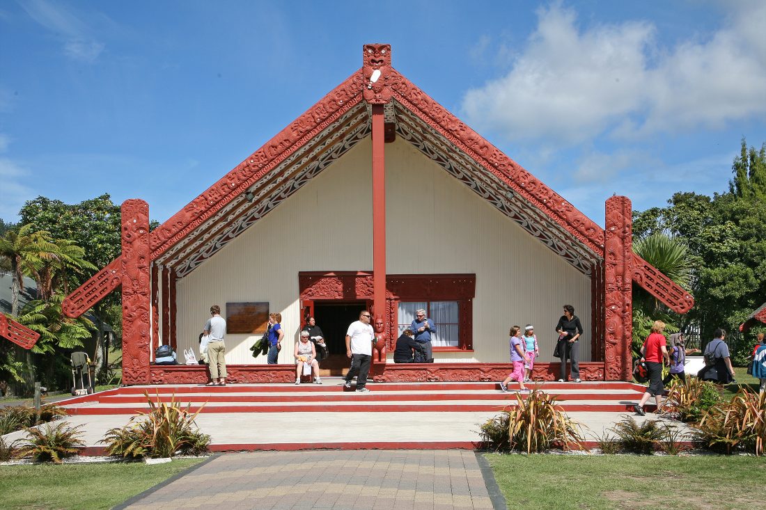 Māori Culture & Geothermal Wonders